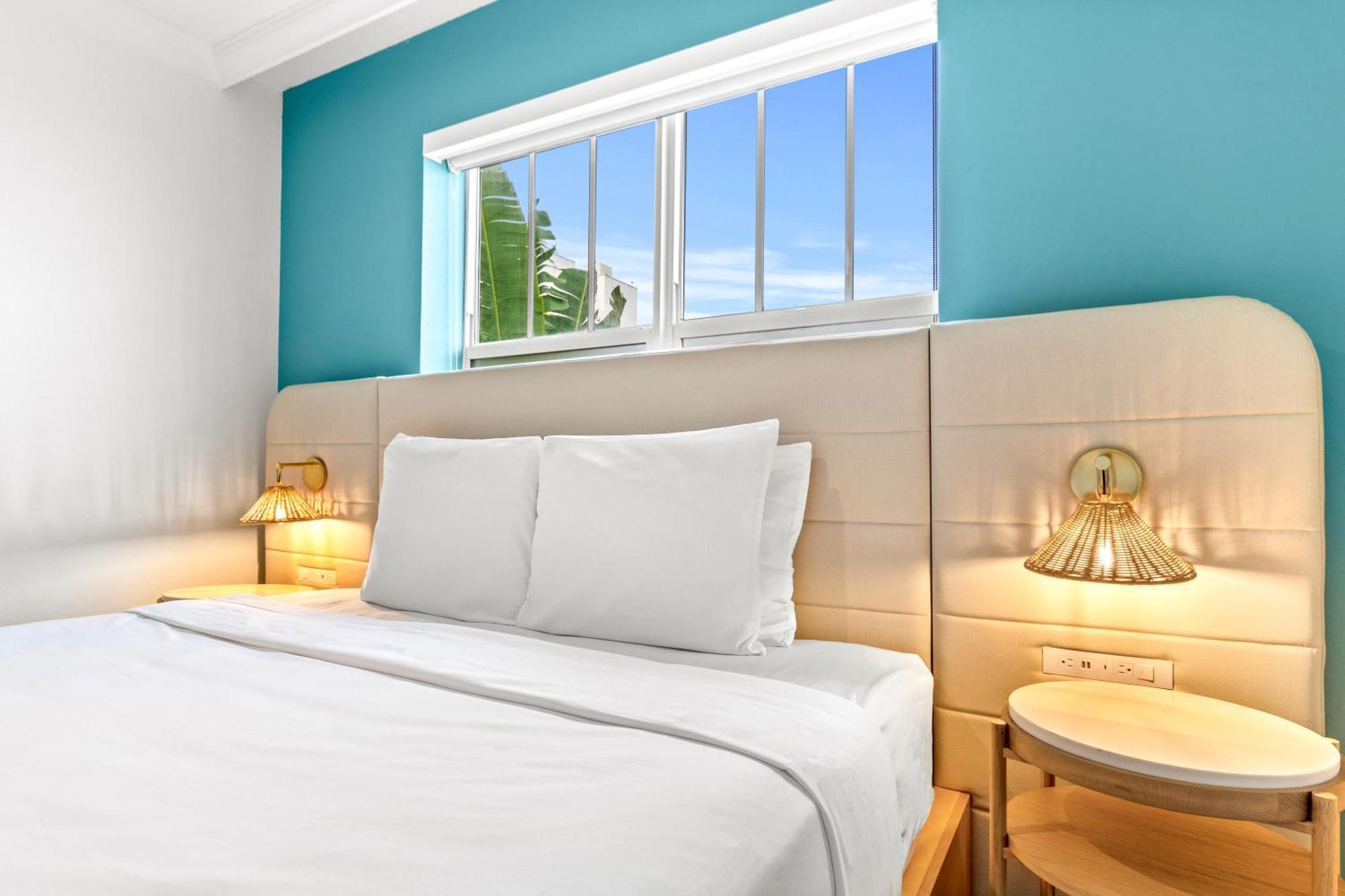 Aloha Fridays Hotel ไมอามีบีช ภายนอก รูปภาพ